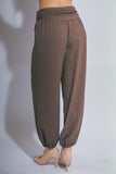 MOCHA TEXTURED BALLOON PANTS